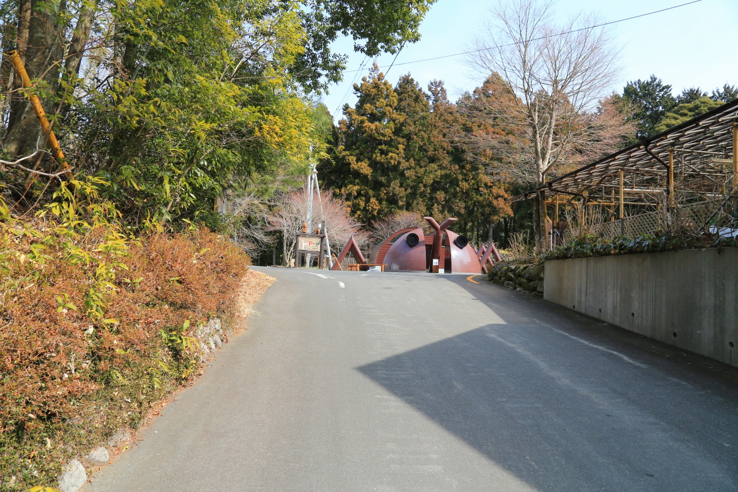 萬城の滝駐車場の入り口