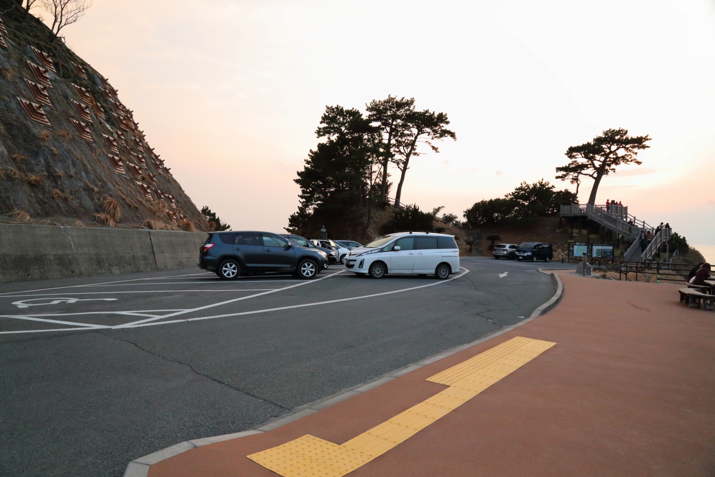 黄金崎公園の駐車場