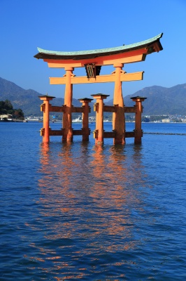 厳島神社の大鳥居