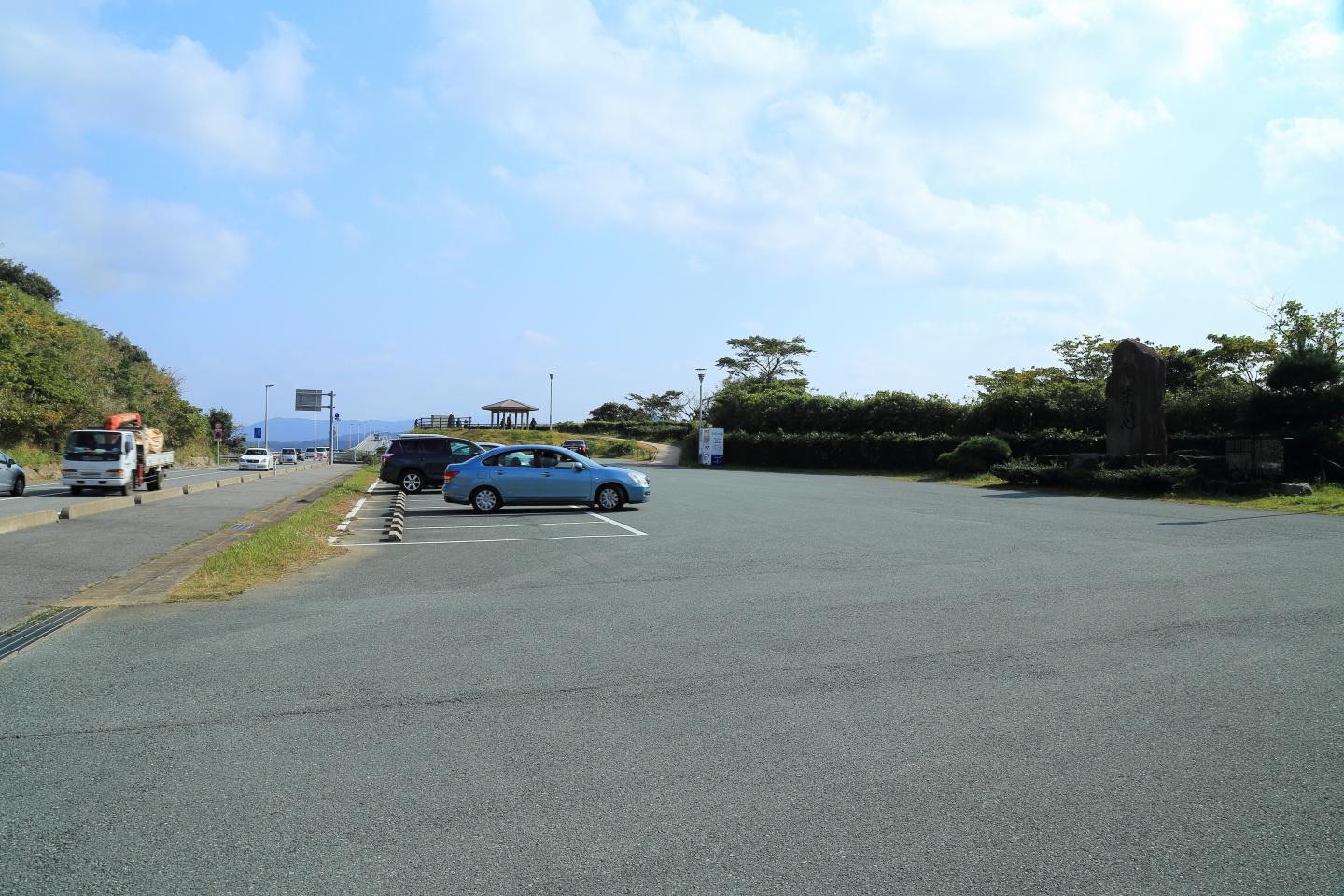 瀬崎陽（あかり）の公園駐車場