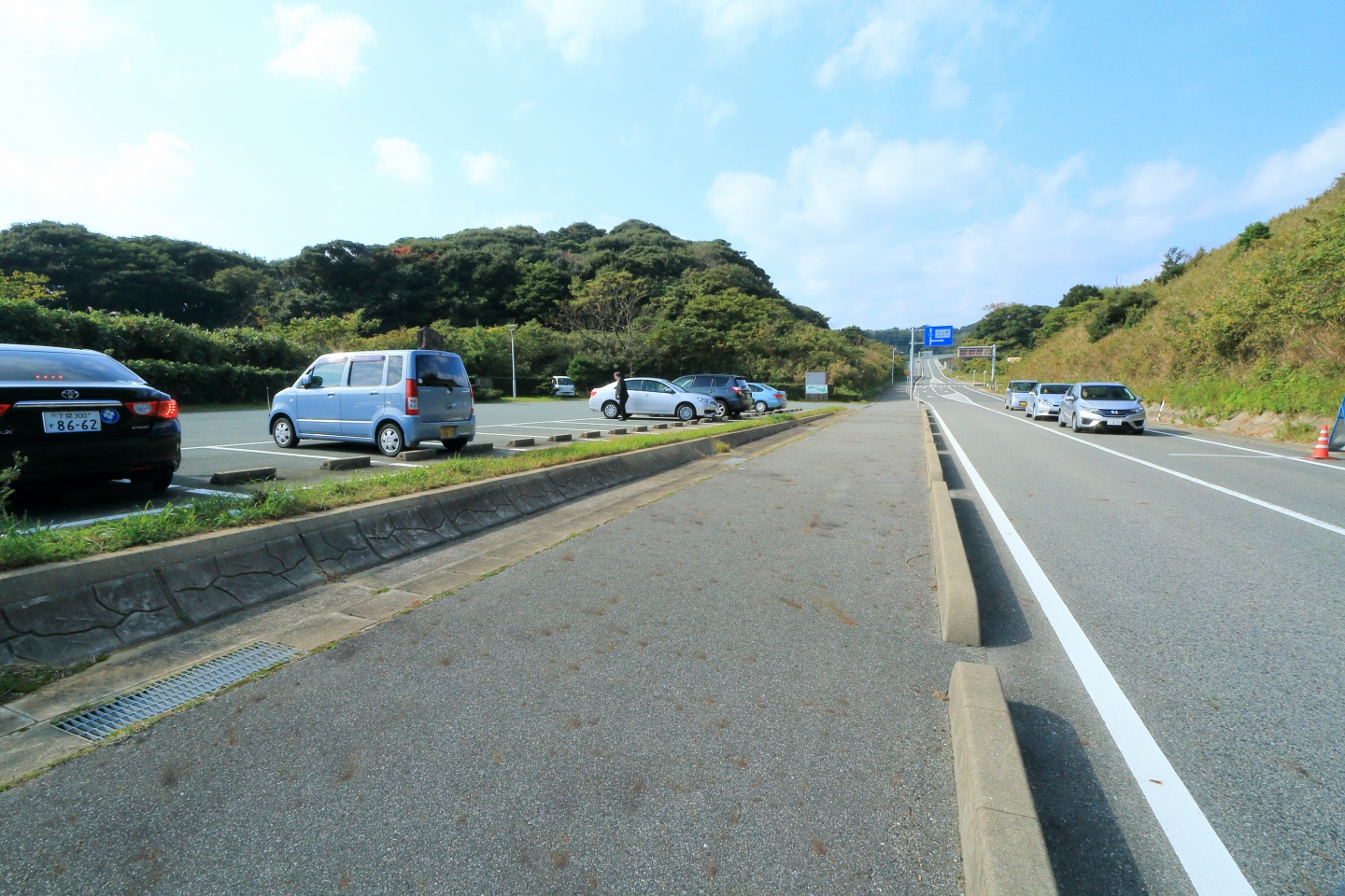 瀬崎陽の公園駐車場